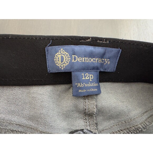 Democracy "Ab"solution Scalloped Hem Crop Jean GRAY SIZE PETITE 12 812-991 - Picture 4 of 7